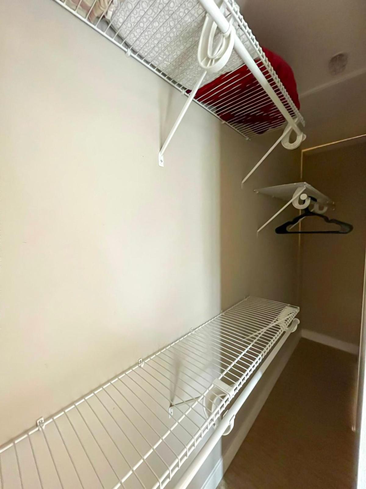 Glamorous Getaway In Hollywood Capsule hotel Los Angeles