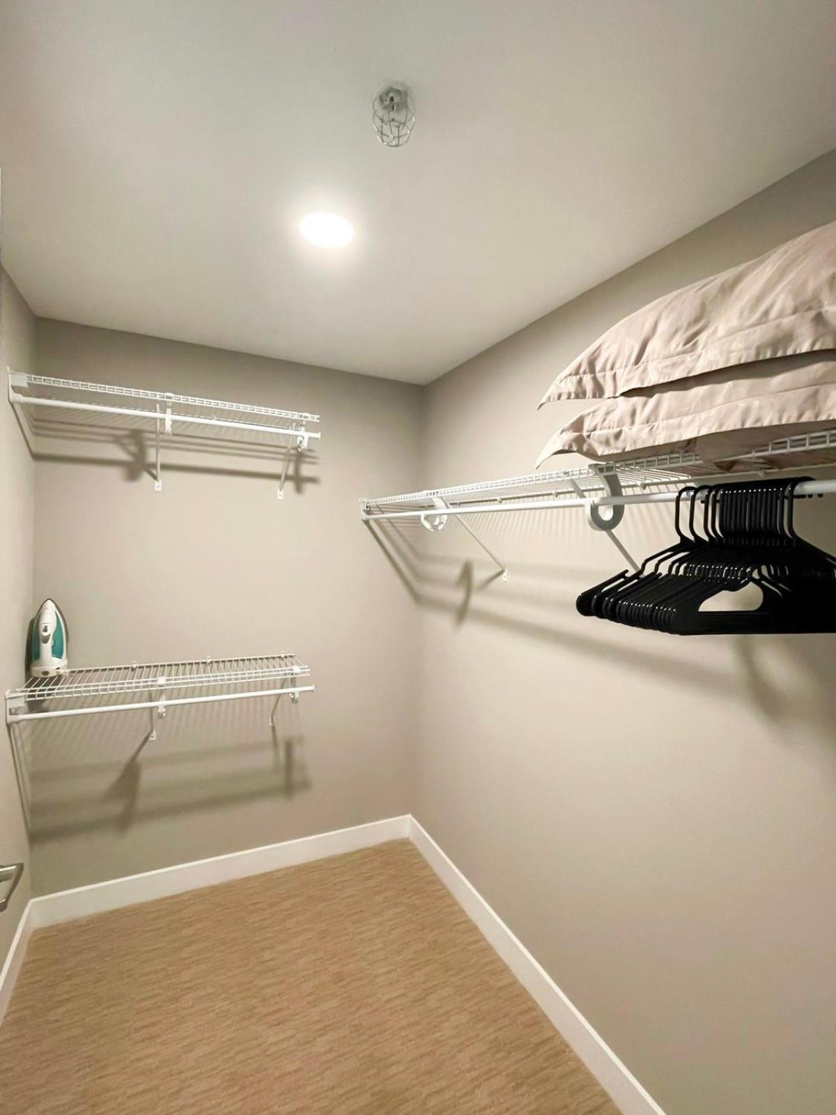 Capsule hotel Glamorous Getaway In Hollywood