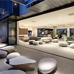 Glamorous Getaway In Hollywood