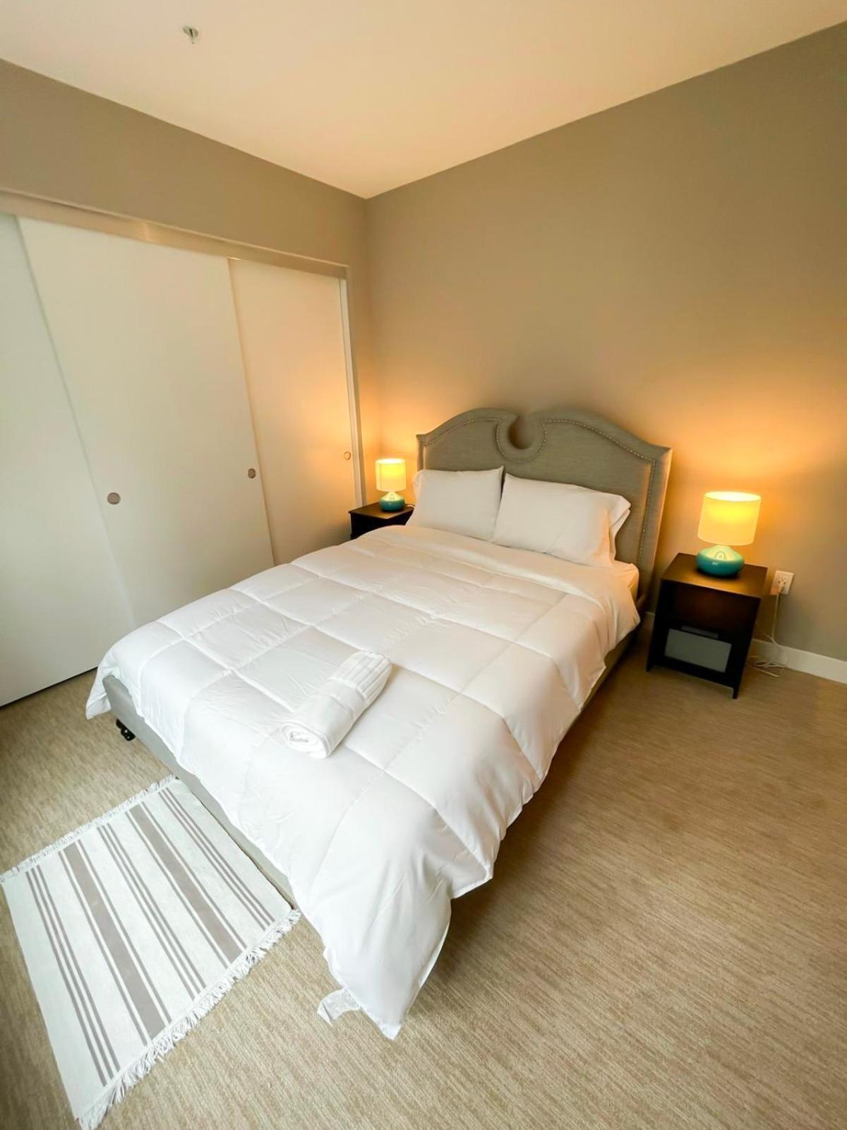 Hotel cápsula Glamorous Getaway In Hollywood Los Angeles